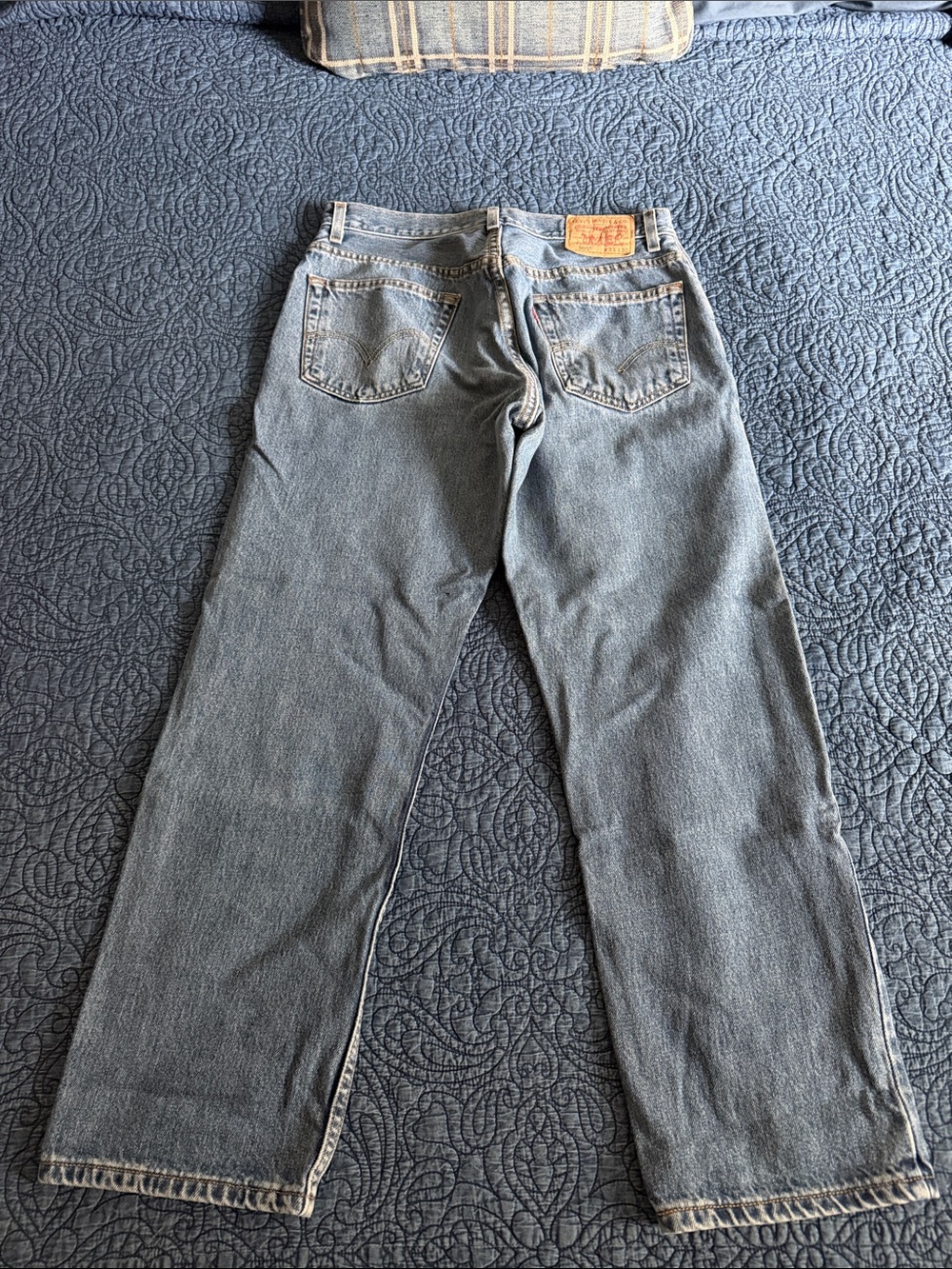 Levi’s 33x30 Classic Straight-Leg Jeans in Light Blue - Men's Casual Denim